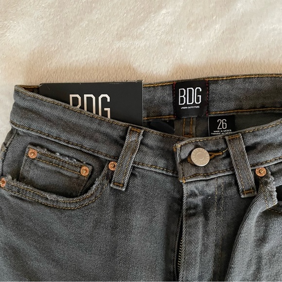 BDG High-Waisted Girlfriend Jean Washed Black Denim Urban Outfitters NWT - Picture 5 of 10
